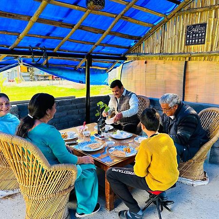Dreamwoods A Travellers Farm Vandrerhjem Dharamshala Eksteriør bilde